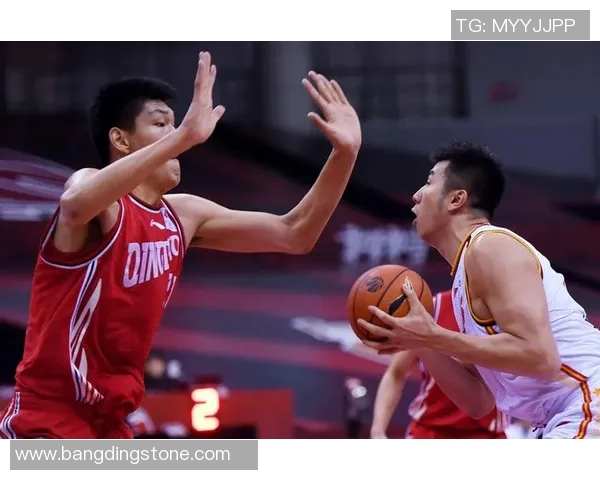 CBA季后赛精彩对决广东队迎战新疆队直播盛况全记录